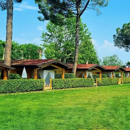Chalet - B57732 Prázdninový dům San Felice del Benaco